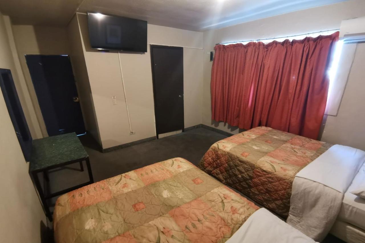 Capital O Hotel Plaza, Mexicali Zewnętrze zdjęcie