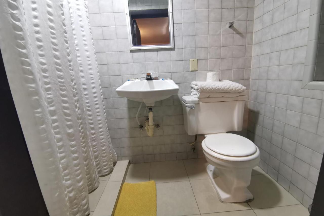 Capital O Hotel Plaza, Mexicali Zewnętrze zdjęcie